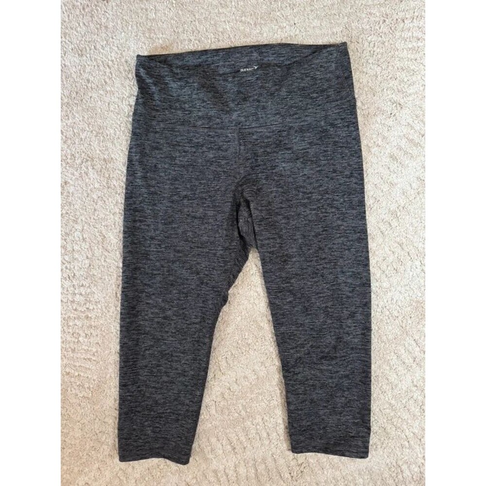 Old Navy cropped leggings - EUC!